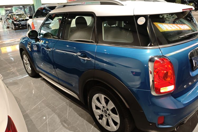 MINI Countryman 2017款 1.5T COOPER ALL4车身外观4