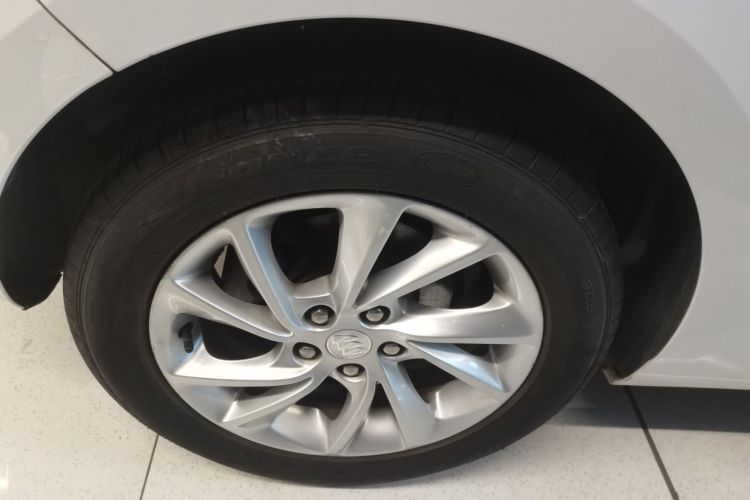 别克 威朗 2016款 两厢 15S 自动领先型车身外观6008