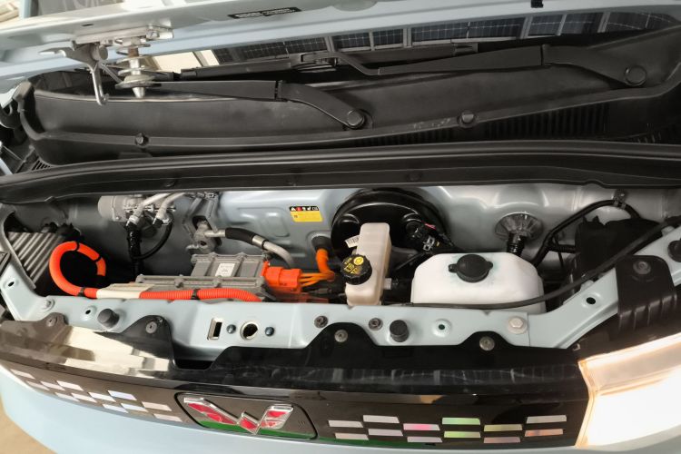 五菱汽车 宏光MINIEV 2020款 自在款 磷酸铁锂机舱底盘24