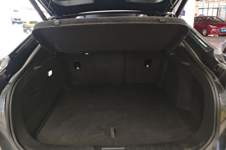 深蓝汽车 深蓝L07 2024款 230Max乾崑智驾ADS SE增程版机舱底盘23