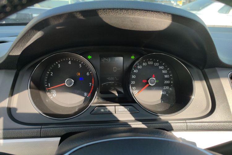 大众 朗逸 2017款 1.6L 自动舒适版局部细节14