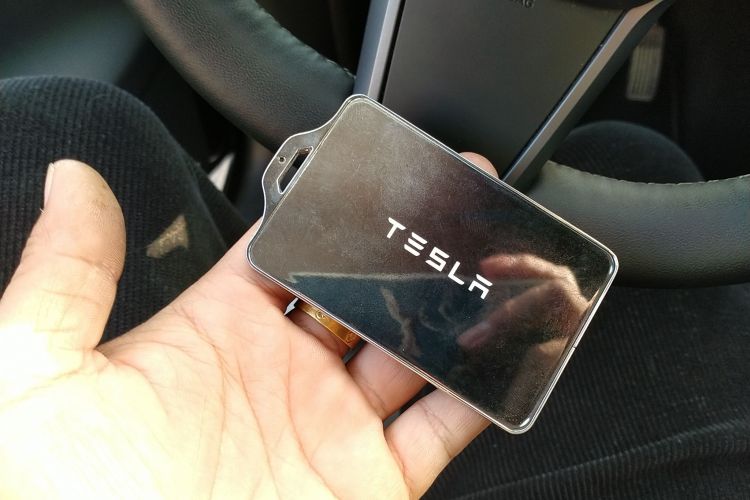 特斯拉 Model Y 2021款 标准续航后驱版中控内饰7001