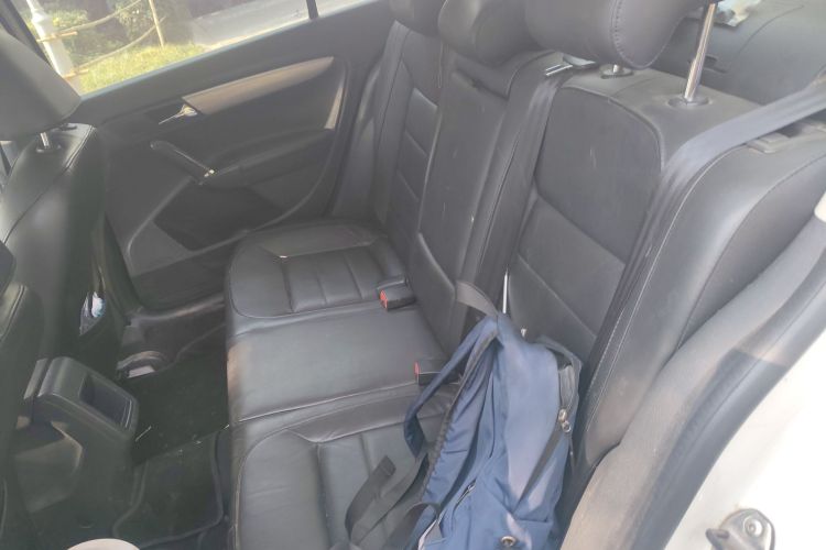 大众 朗逸 2013款 改款 1.4TSI 手动舒适版中控内饰21