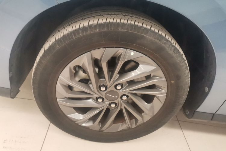 上汽大通MAXUS 大通G50 2023款 PLUS 1.5T 幸福推荐自动护航版车身外观6007