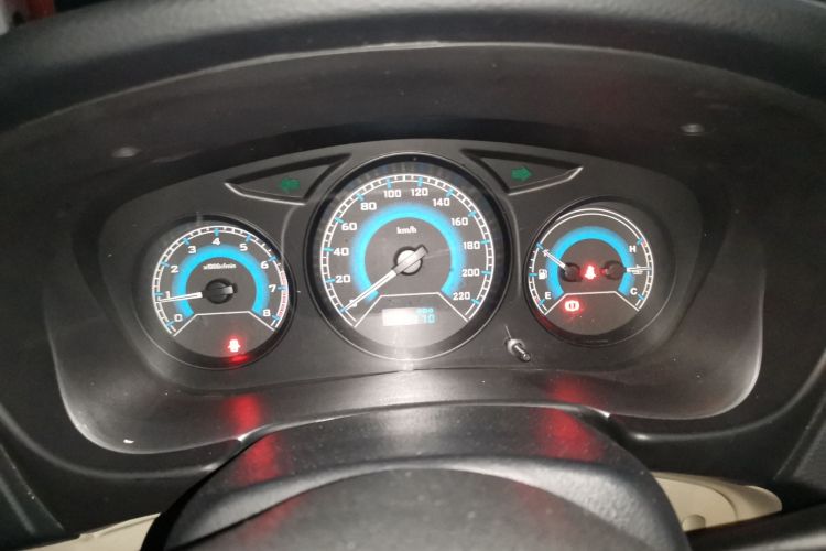 东南 V3菱悦 2015款 1.5L 手动幸福版中控内饰14