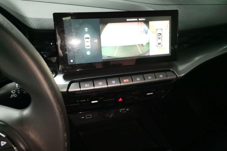 名爵 MG5 2021款 180DVVT CVT青春豪华版中控内饰16