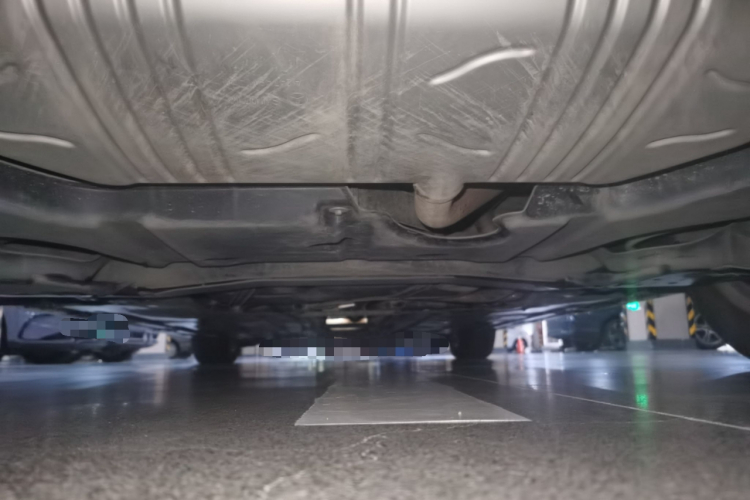 奔驰A级 2019款 A 200 L 运动轿车局部细节9009