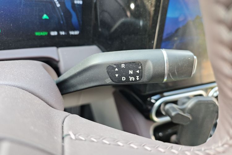 零跑汽车 零跑C11 2023款 纯电 500舒享版中控内饰18