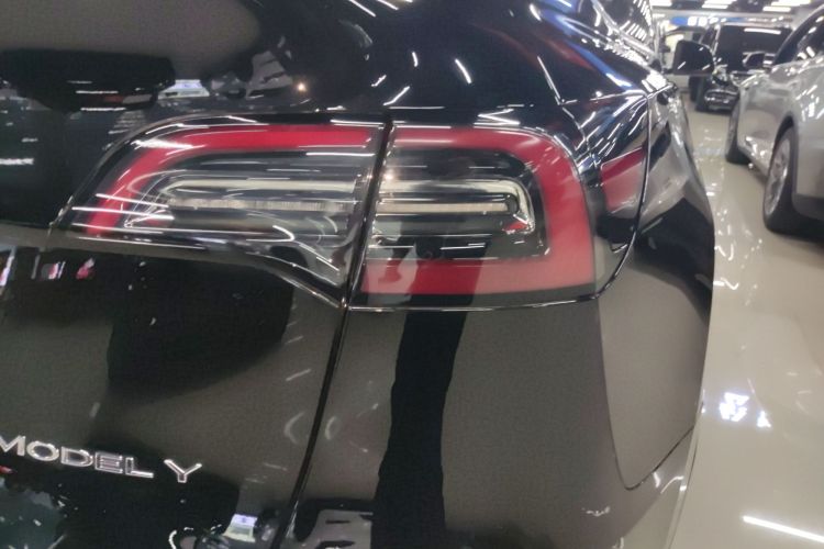 特斯拉 Model Y 2022款 改款 后轮驱动版车身外观6006