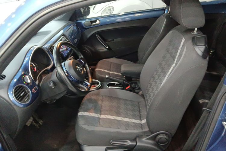 大众 甲壳虫 2018款 180TSI 宜乐型中控内饰19