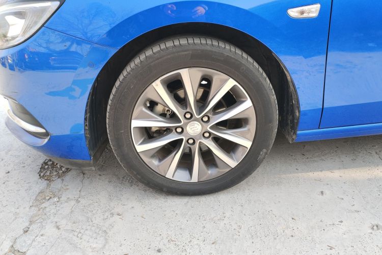 别克GL6 2018款 18T 6座尊贵型车身外观6007