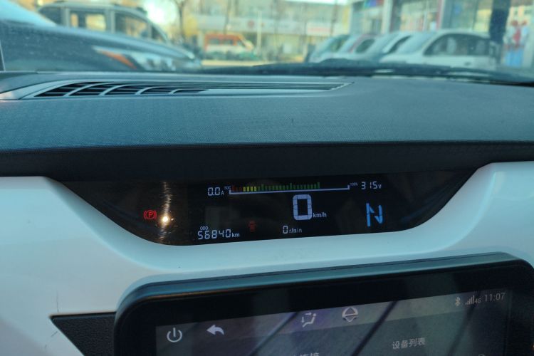 江铃集团新能源 易至EV3 2019款 酷跑版中控内饰14