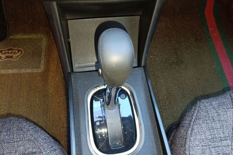 日产 轩逸 2018款 经典 1.6XE+ CVT领先版中控内饰18