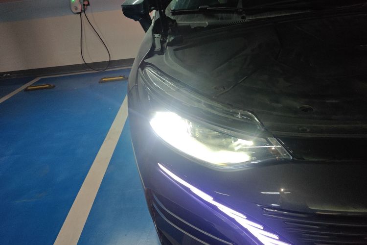 腾势N8 2023款 四驱超混旗舰六座版车身外观8