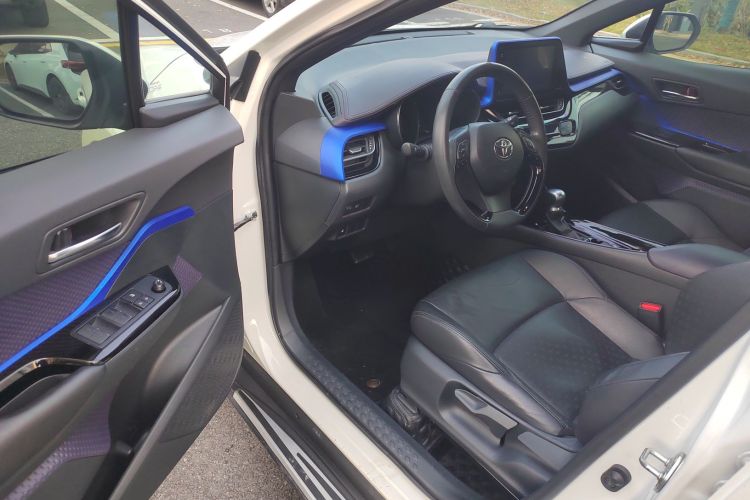 丰田 奕泽IZOA 2018款 2.0L 奕驰版 国VI中控内饰20