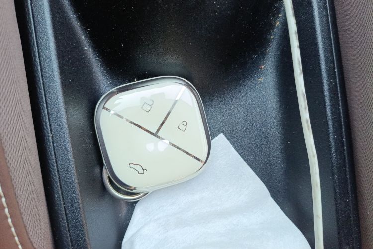 五菱汽车 五菱缤果 2023款 203km 舒享款中控内饰11