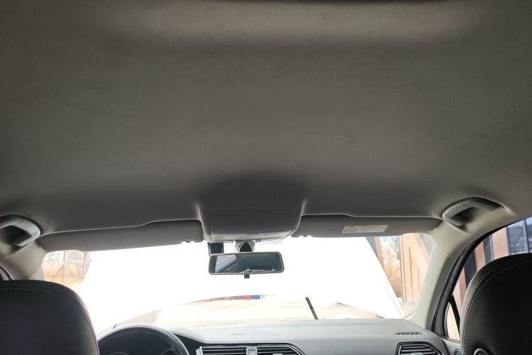 大众 途观L 2018款 330TSI 自动两驱舒适版中控内饰22