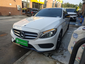 奔驰C级 2018款 C 200 运动版