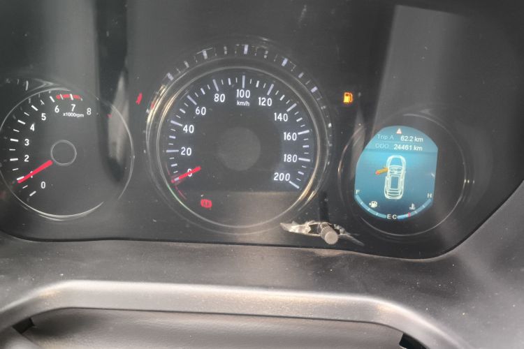 北汽幻速S5 2017款 1.3T 手动尊贵型中控内饰14