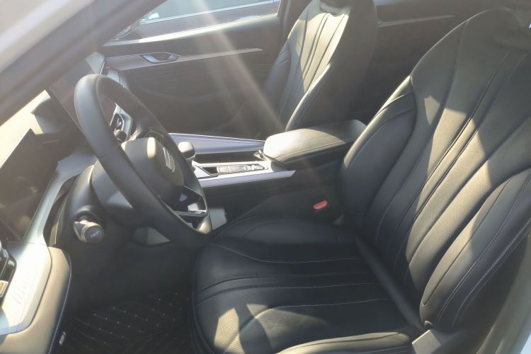 吉利汽车 星瑞 2025款 东方曜 1.5TD 扶摇版中控内饰19