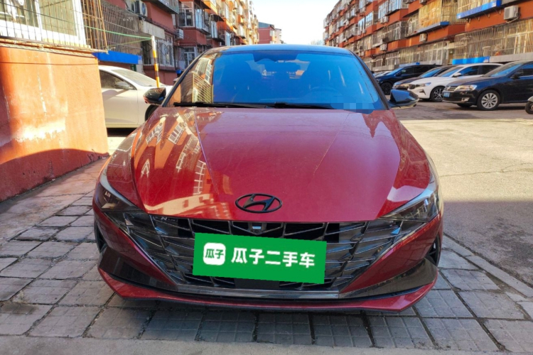 现代 伊兰特 2022款 240TGDi DCT TOP旗舰版车身外观2