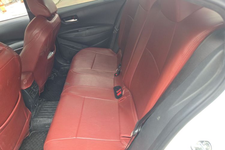 丰田 雷凌 2021款 双擎 1.8H E-CVT进取版中控内饰21