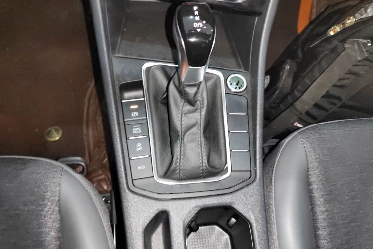 大众 速腾 2024款 200TSI DSG飞越版中控内饰18