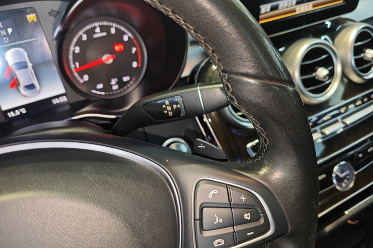 奔驰C级 2018款 C 200 L局部细节18