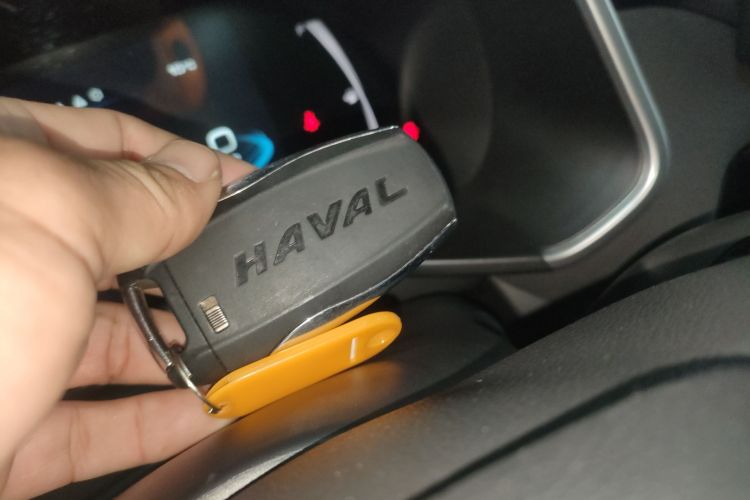 哈弗赤兔 2023款 1.5T 动感型中控内饰11