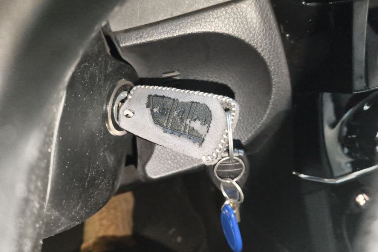 丰田 卡罗拉 2017款 改款 1.6L S-CVT GL中控内饰11