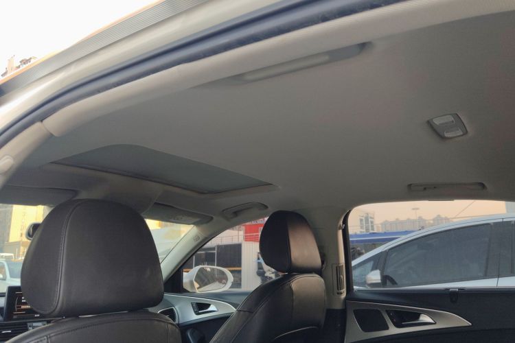 奥迪A6L 2016款 45 TFSI quattro 运动型局部细节22