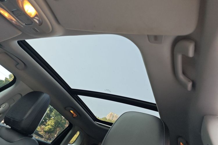 Jeep 指南者 2021款 220T 自动精英版局部细节22