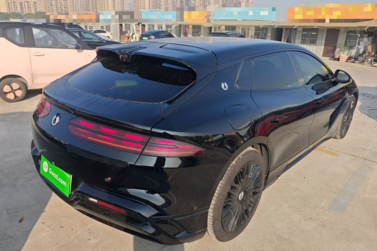 腾势Z9GT 2024款 1100四驱Max版车身外观7