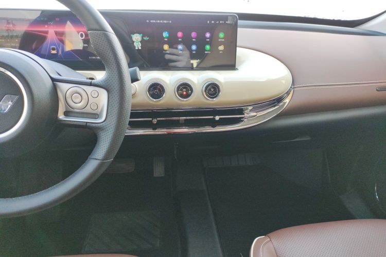 五菱汽车 五菱缤果 2023款 333km 灵犀互联款中控内饰16