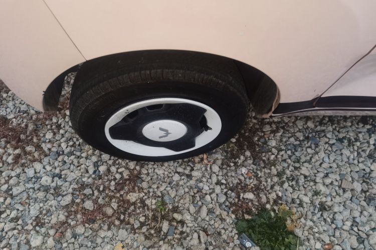 五菱汽车 宏光MINIEV 2021款 马卡龙臻享款 磷酸铁锂车身外观6008