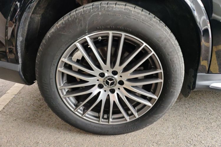 奔驰GLC 2023款 GLC 300 L 4MATIC 动感型 5座车身外观6008