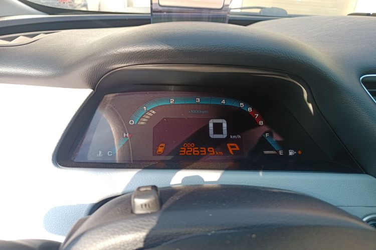 纳智捷 纳5 2015款 1.8T 自动智尊型中控内饰14