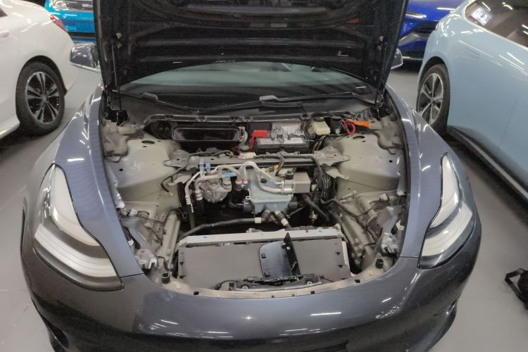 特斯拉 Model 3 2019款 标准续航后驱升级版机舱底盘24