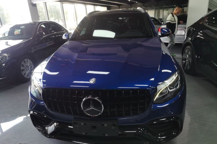 奔驰GLC 2016款 GLC 260 4MATIC 动感型车身外观2