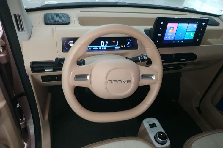 吉利银河 2024款 熊猫mini 200km 龙腾PRO版中控内饰13