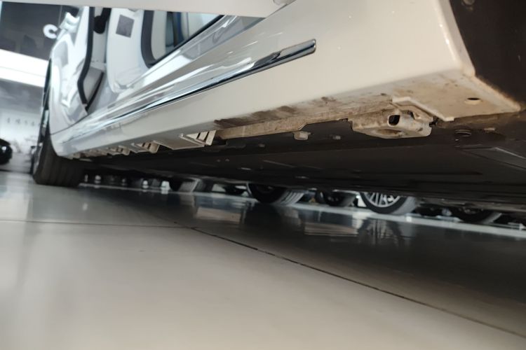 鸿蒙智行 智界S7 2025款 855km Max局部细节9001