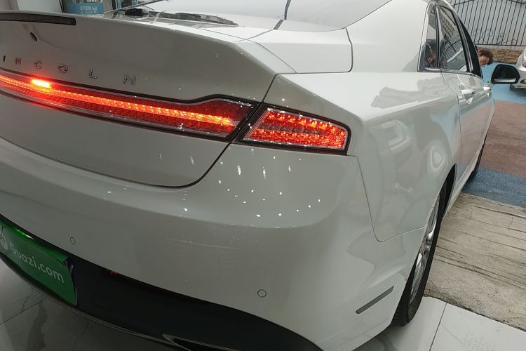 林肯MKZ 2020款 2.0T 尊享版车身外观9