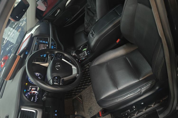 丰田 汉兰达 2018款 2.0T 四驱豪华版 7座 国V中控内饰19