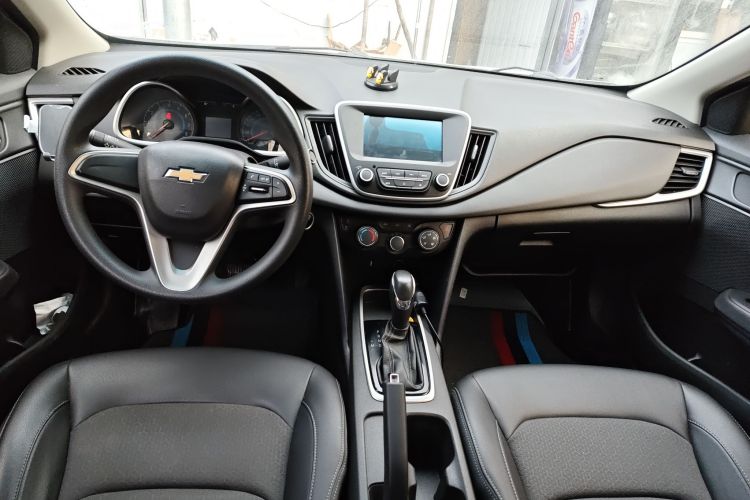 雪佛兰 科沃兹 2019款 320 自动欣悦版中控内饰12