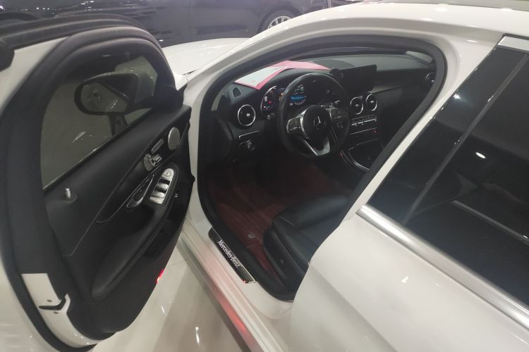 奔驰C级 2020款 C 260 L 运动版中控内饰20