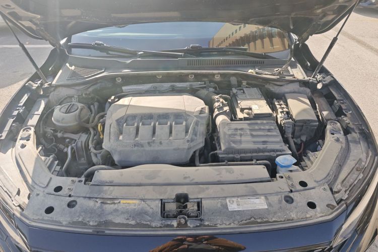 大众 帕萨特 2022款 330TSI 星空精英版机舱底盘24