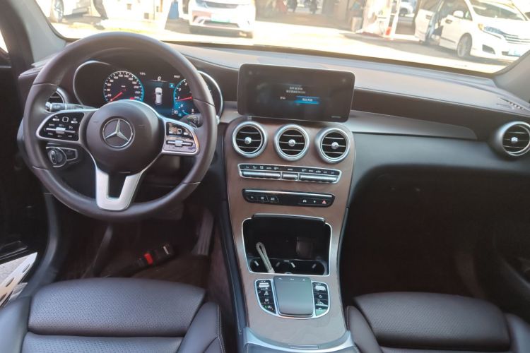 奔驰GLC 2020款 GLC 260 L 4MATIC 豪华型中控内饰7002