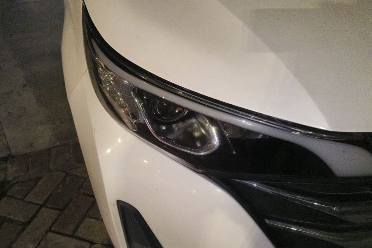 广汽传祺 传祺M6 2019款 270T DCT尊享版（七座）国VI车身外观8