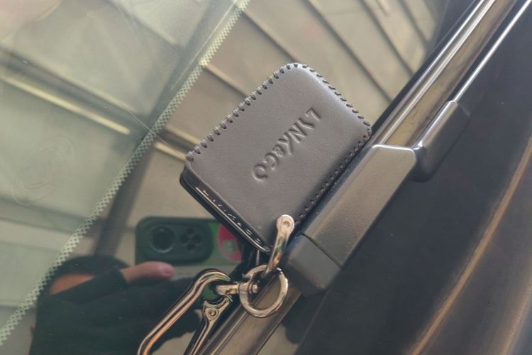 领克06 2021款 1.5T Shero粉色特别版中控内饰7001