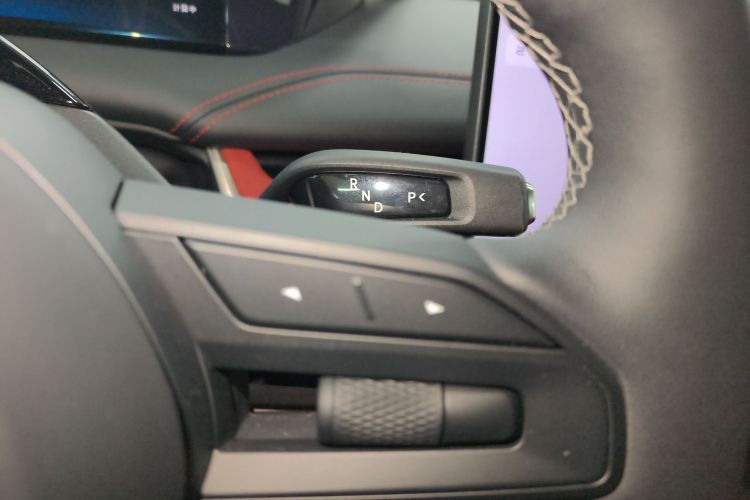 小米汽车 小米SU7 2024款 四驱超长续航高阶智驾Max版中控内饰18